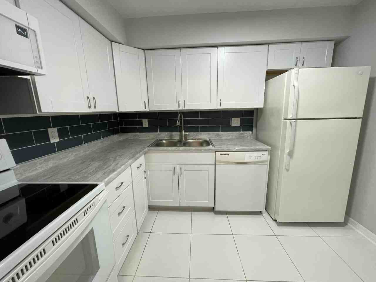 9960 Pineapple Tree Dr #108 - Photo 6 of 21