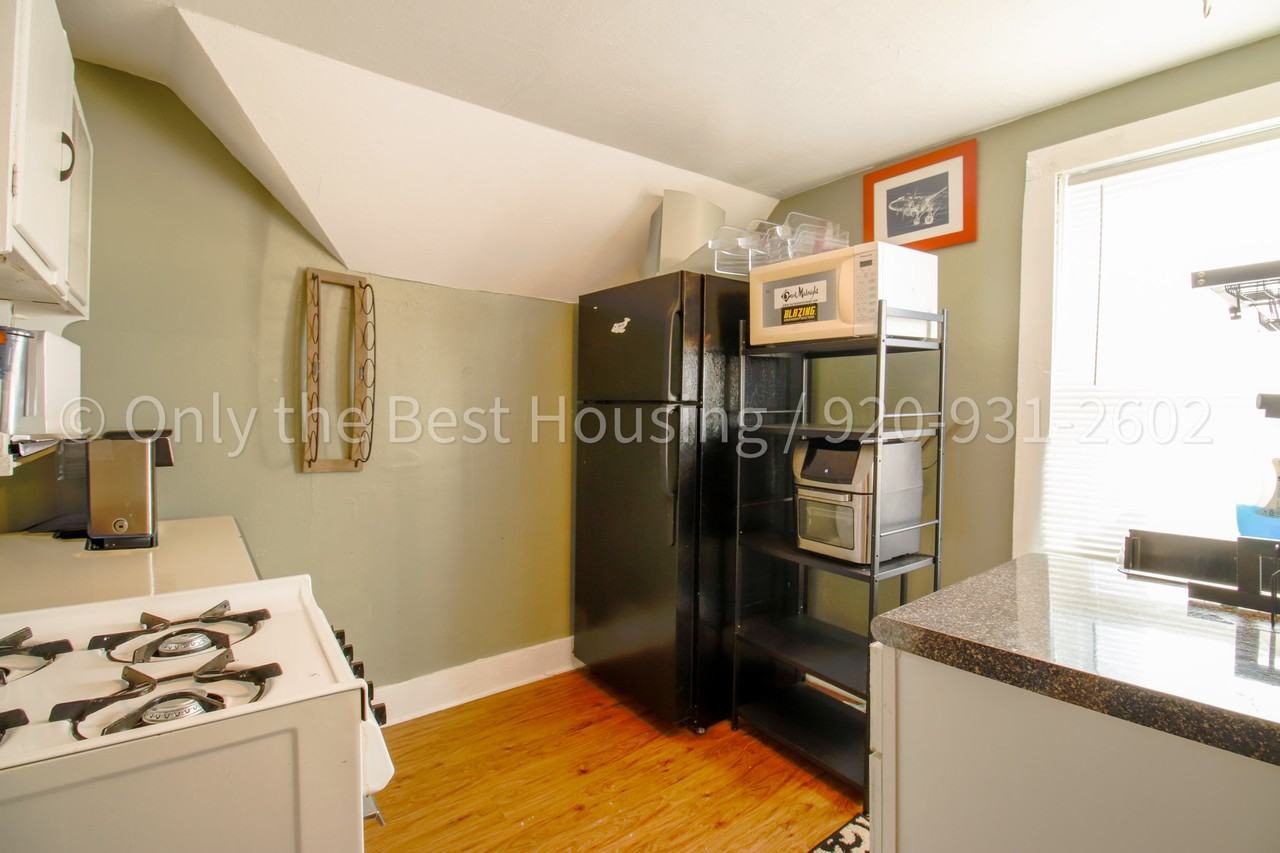 611 Sherry St - Photo 3 of 6