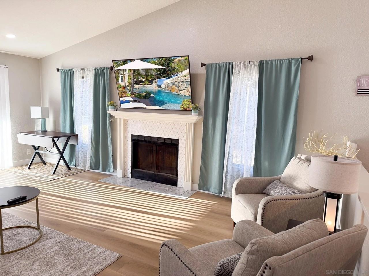 1457 Fallsview Pl - Photo 5 of 39