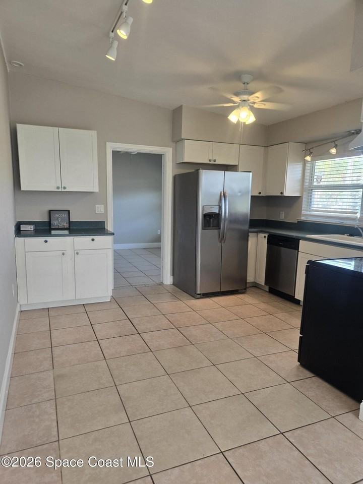 910 S Orlando Ave - Photo 7 of 28