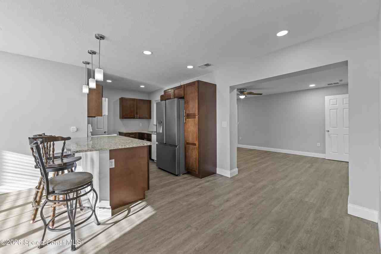 2395 Port Malabar Blvd Ne - Photo 4 of 23