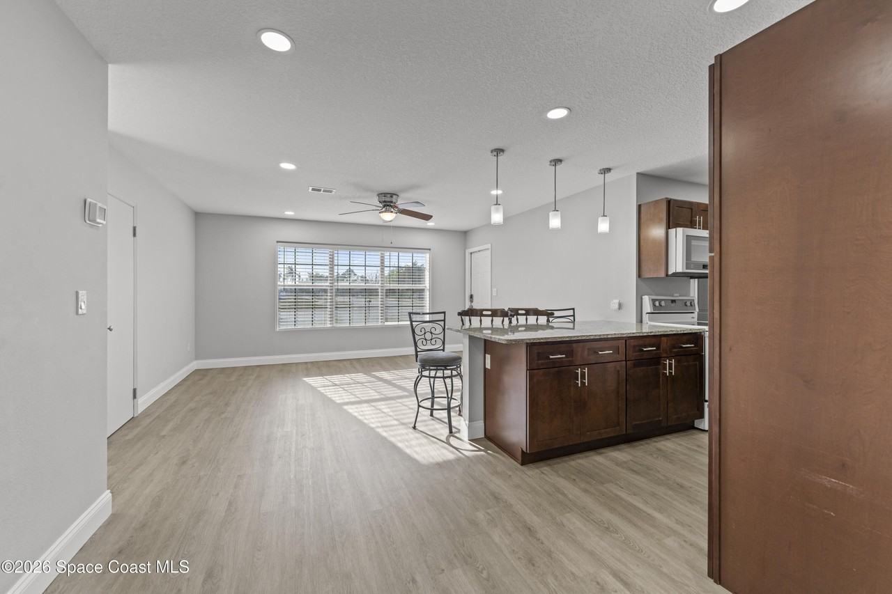 2395 Port Malabar Blvd Ne - Photo 5 of 23