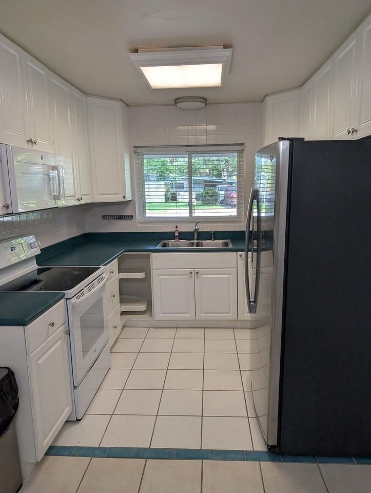 12 Matanzas Cir - Photo 4 of 17