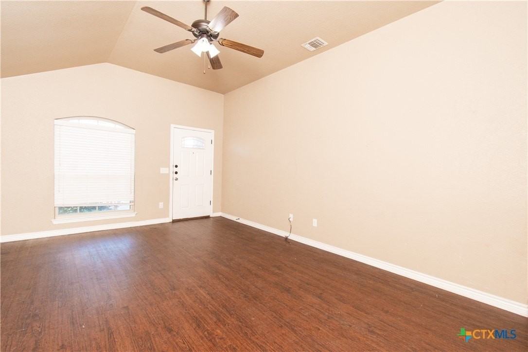 401 Sladecek Dr Unit B #B - Photo 4 of 18