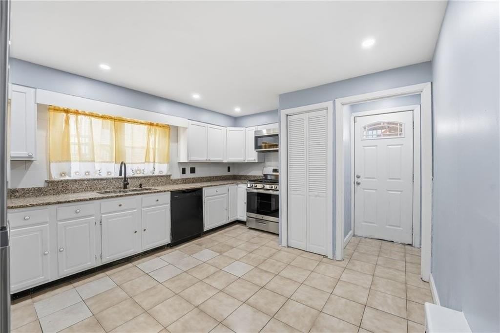 5 Bradley St Unit 1 #1 - Photo 6 of 17