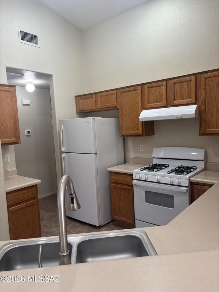 8066 E Sundew Dr - Photo 2 of 26