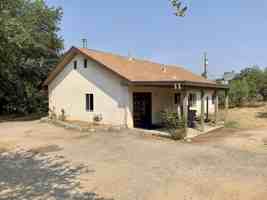 featured image of 660 W Linda Vista Rd