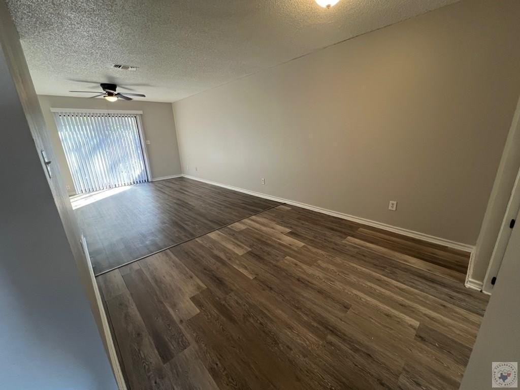 4A Robin Dr - Photo 4 of 13