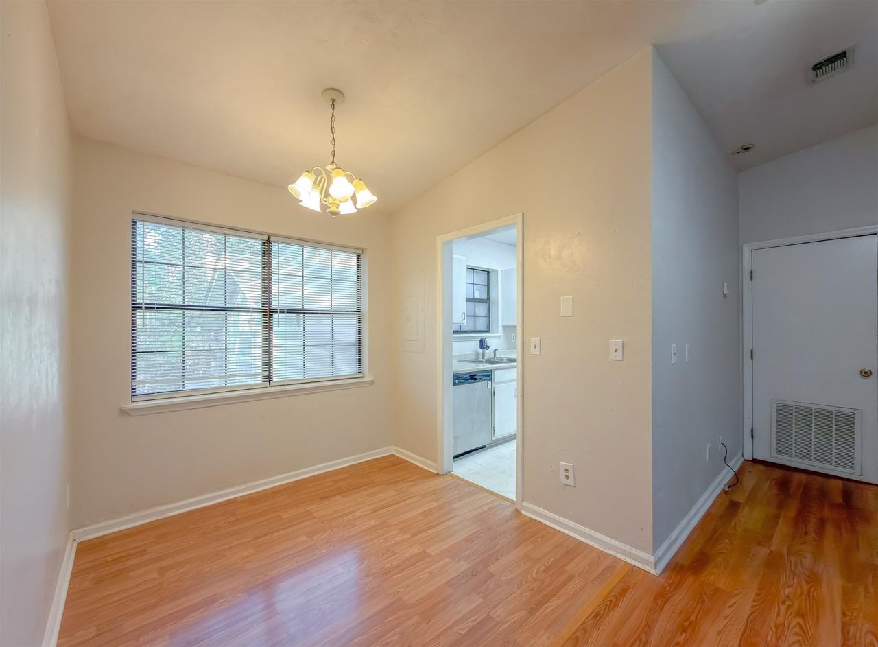 2254 Tuscavilla Rd - Photo 7 of 19