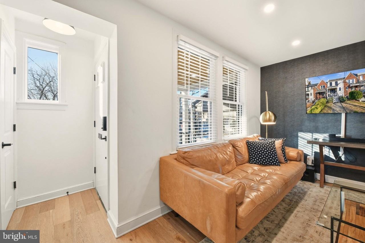 5113 4th St Nw - Photo 6 of 40