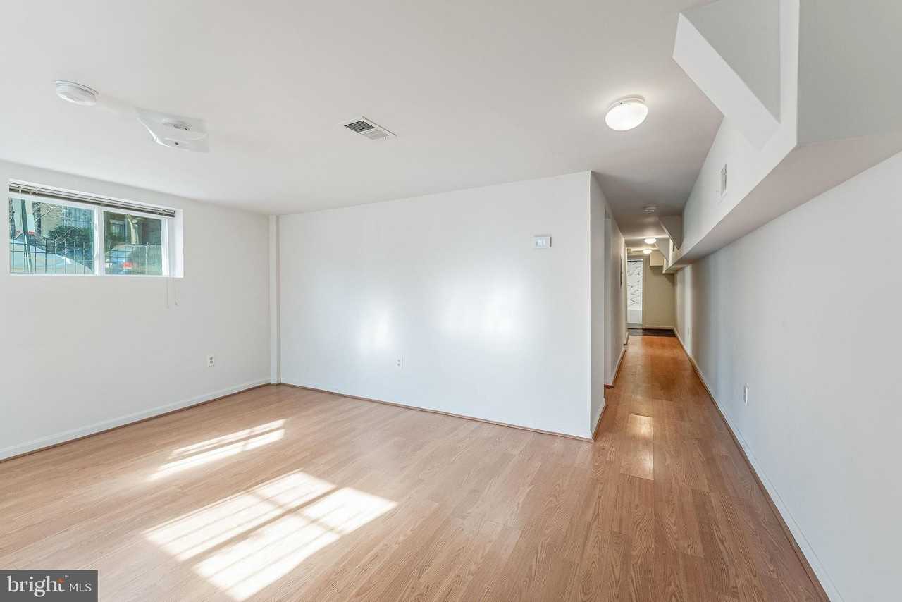 165 U St Nw Apt 3 #3 - Photo 6 of 20