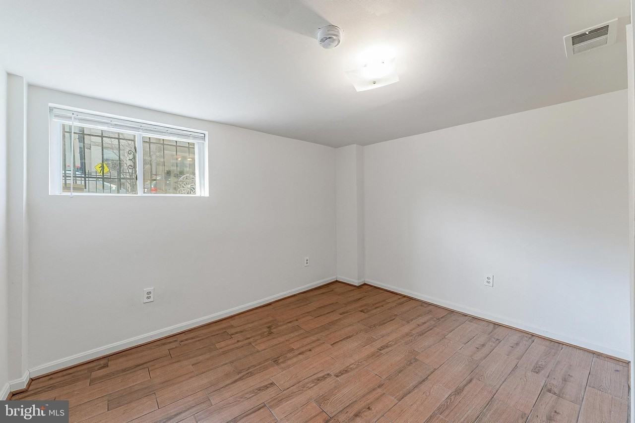 165 U St Nw Apt 3 #3 - Photo 7 of 20