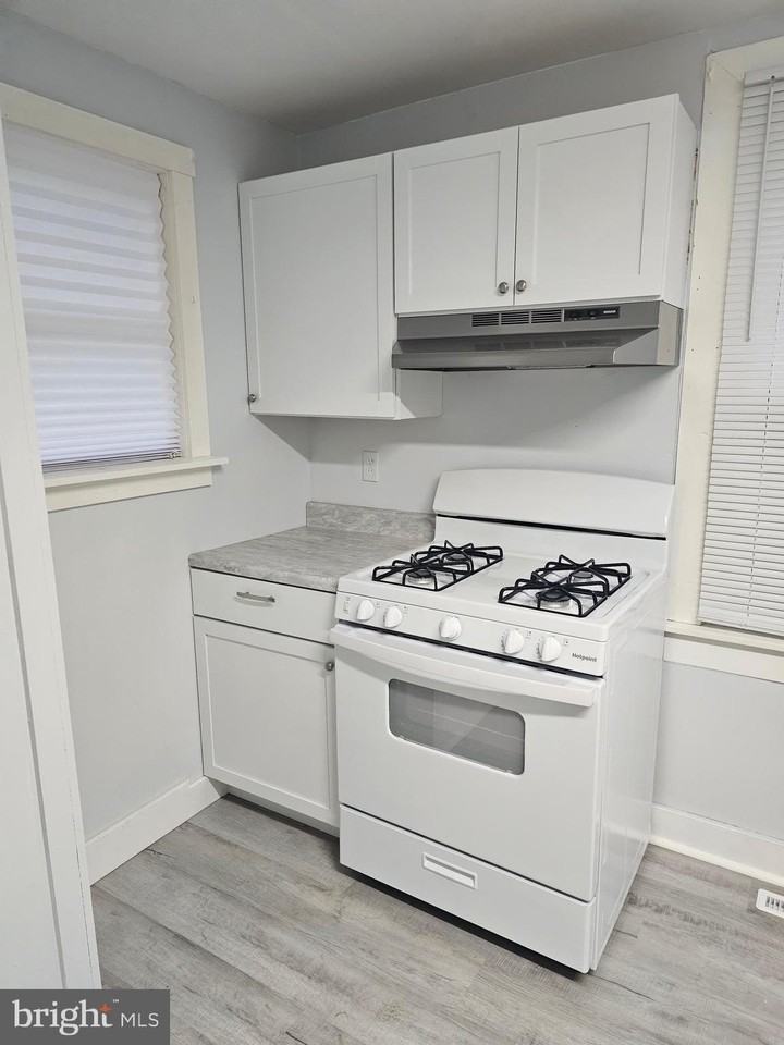 32 N Governors Ave - Photo 7 of 30