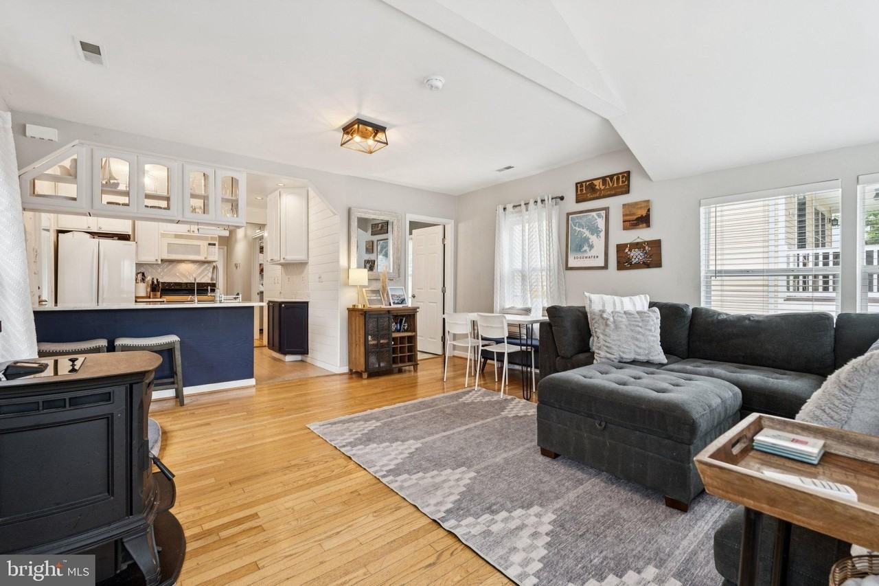 418 Silver Run Rd - Photo 3 of 33