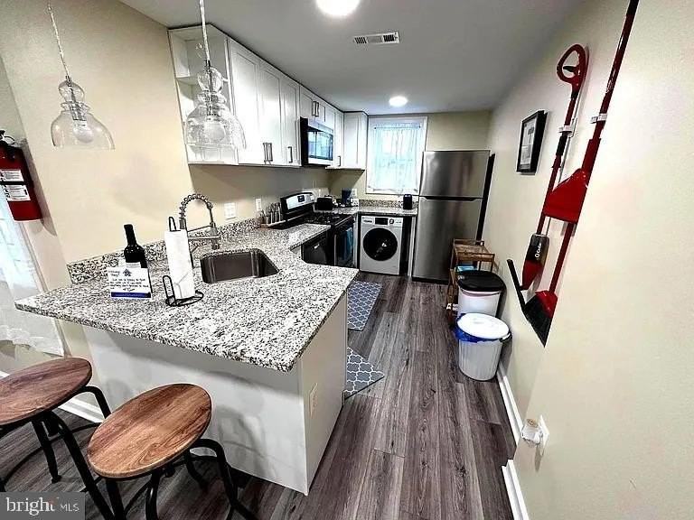 1721 Mcculloh St Apt 3 #3 - Photo 4 of 11