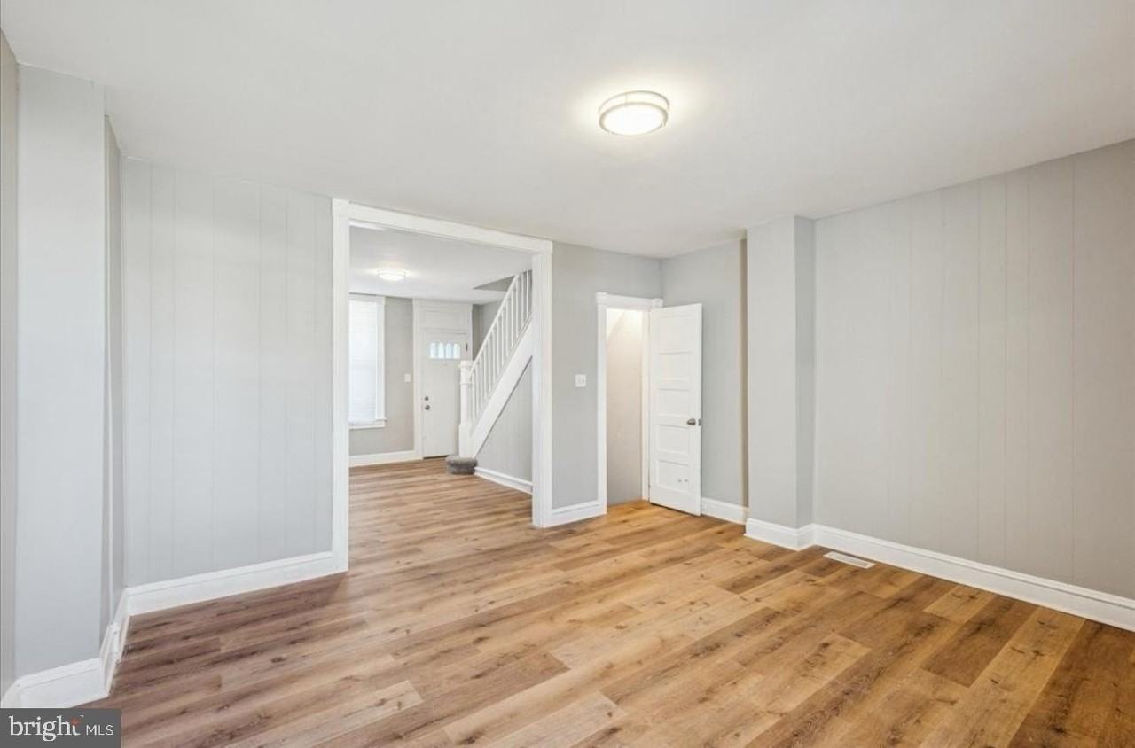 30 N Abington Ave - Photo 6 of 22