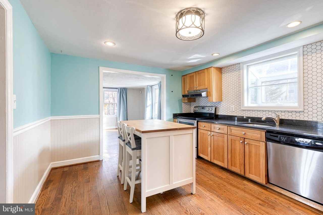 603 Park Ln - Photo 6 of 22