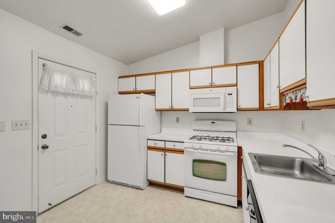 1830 Vincenza Dr Apt H #H - Photo 3 of 13