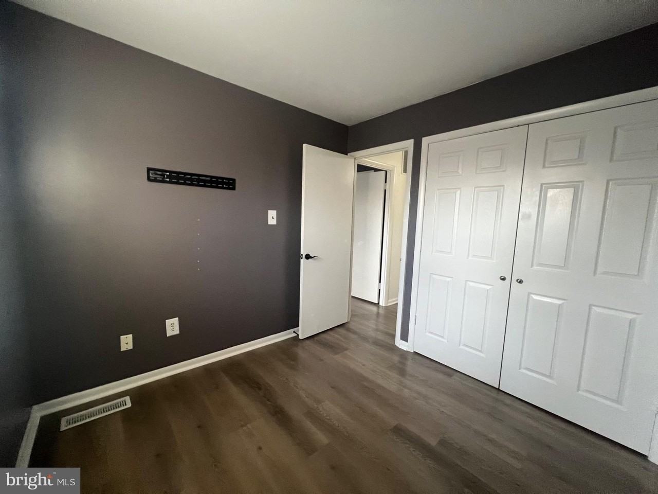 8826 Stauffer Rd - Photo 7 of 12