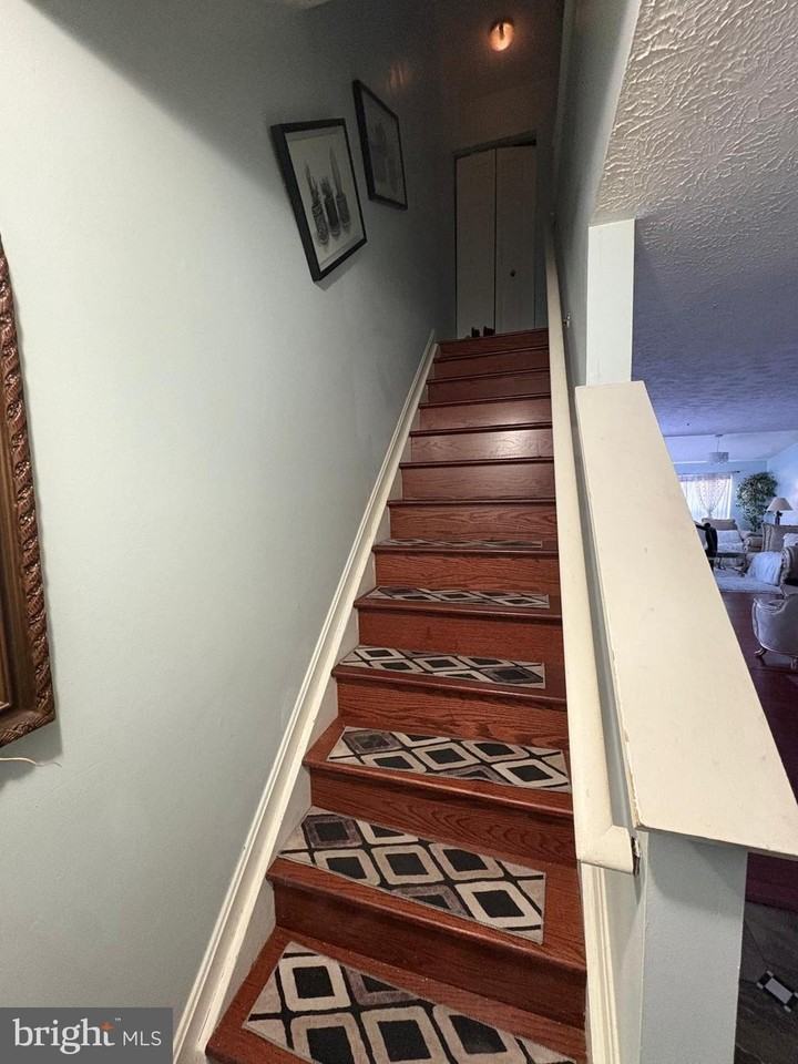 7148 Natures Rd - Photo 3 of 49