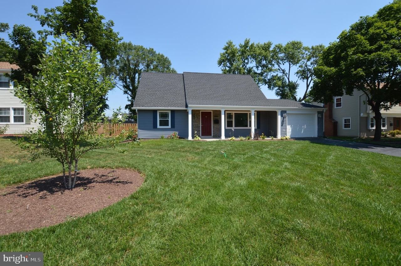 12328 Chalford Ln - Photo 2 of 39