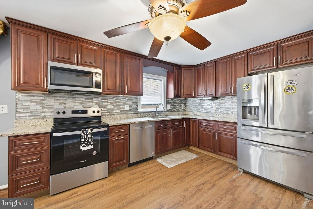 12912 Princeleigh St - Photo 7 of 40