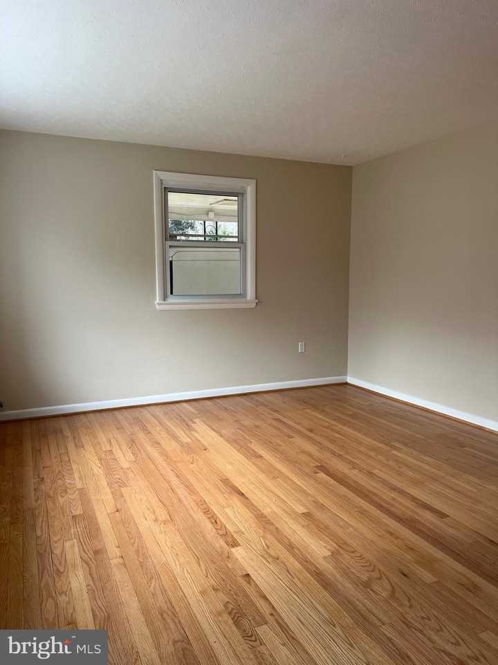 101 Captain Brendt Dr - Photo 3 of 19