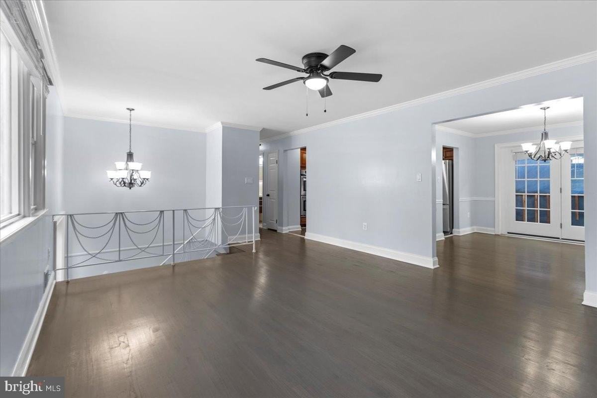 517 ROUND TABLE Drive unit: Upper Level Only - Photo 5 of 25