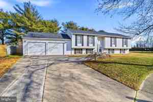 featured image of 26 Dover Ln