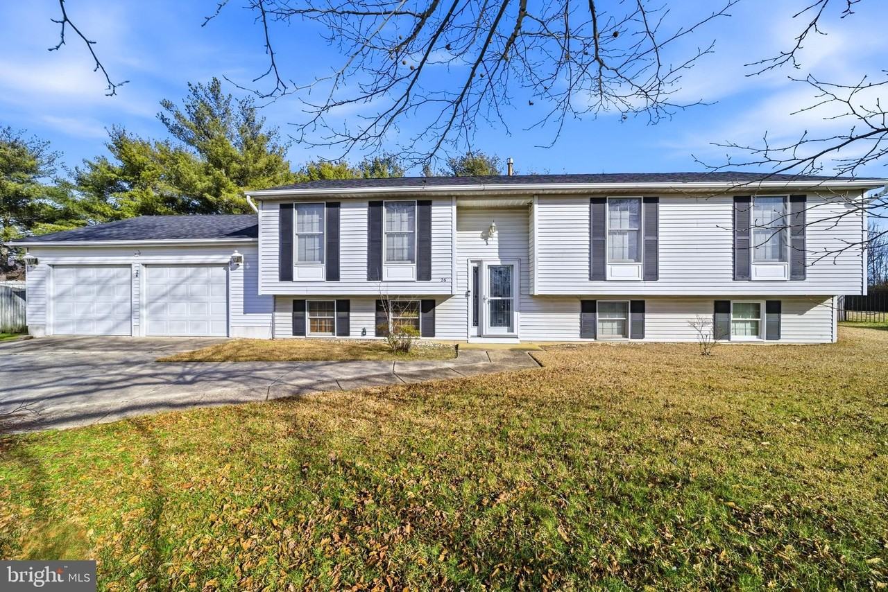 26 Dover Ln - Photo 2 of 29