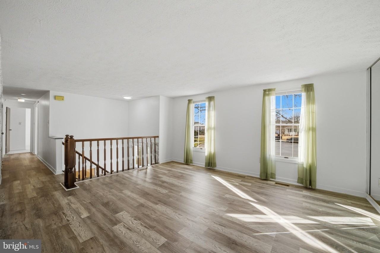 26 Dover Ln - Photo 5 of 29