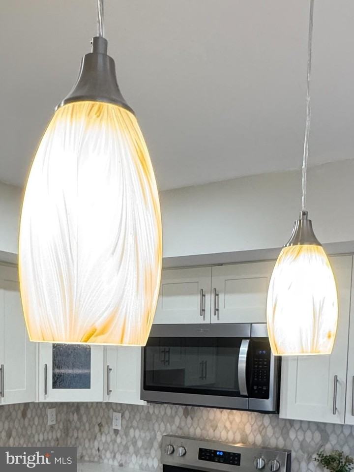 3179 Burnley Pl - Photo 7 of 39