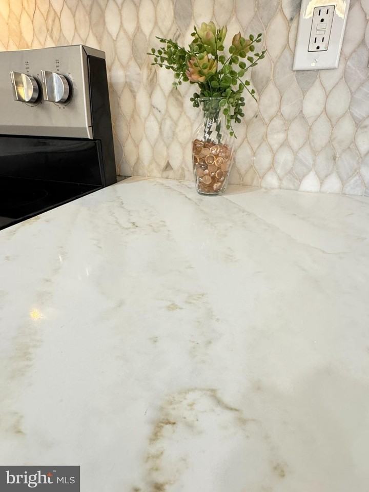 3179 Burnley Pl - Photo 6 of 39