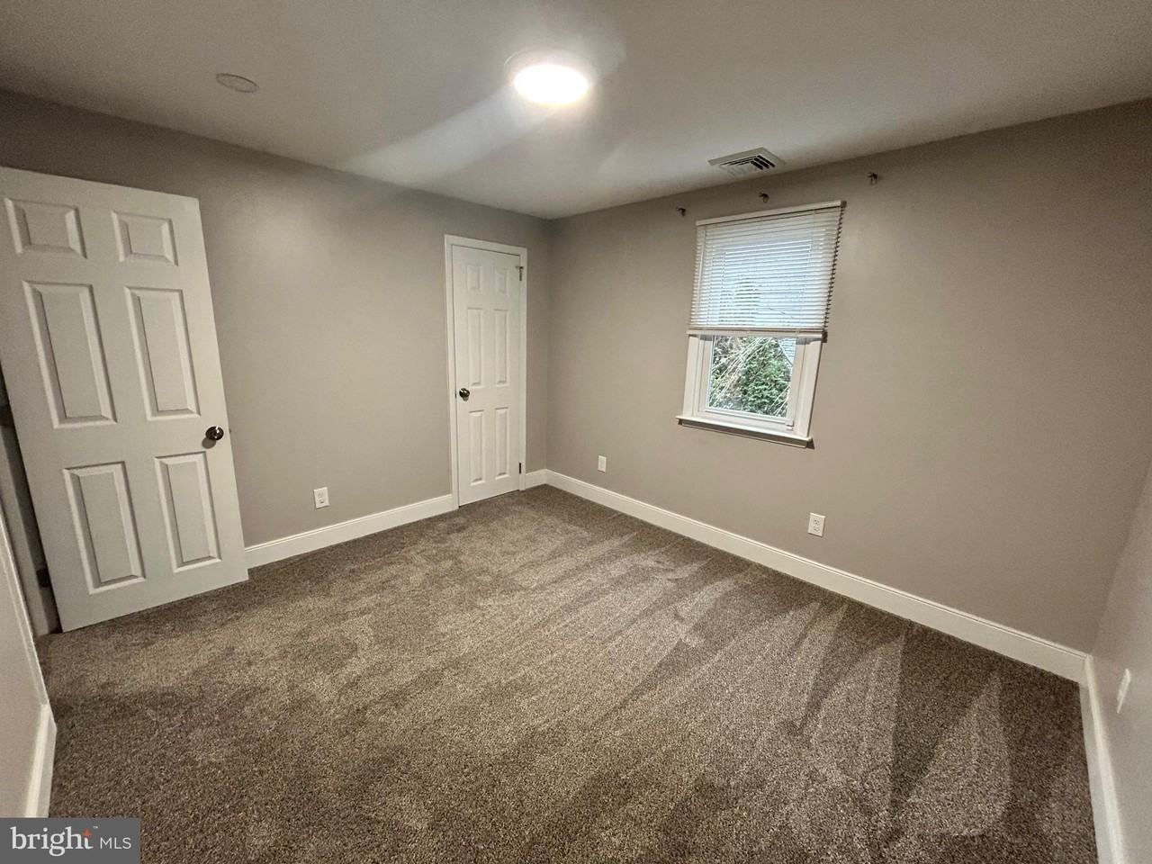 528 Harding Ave - Photo 7 of 16