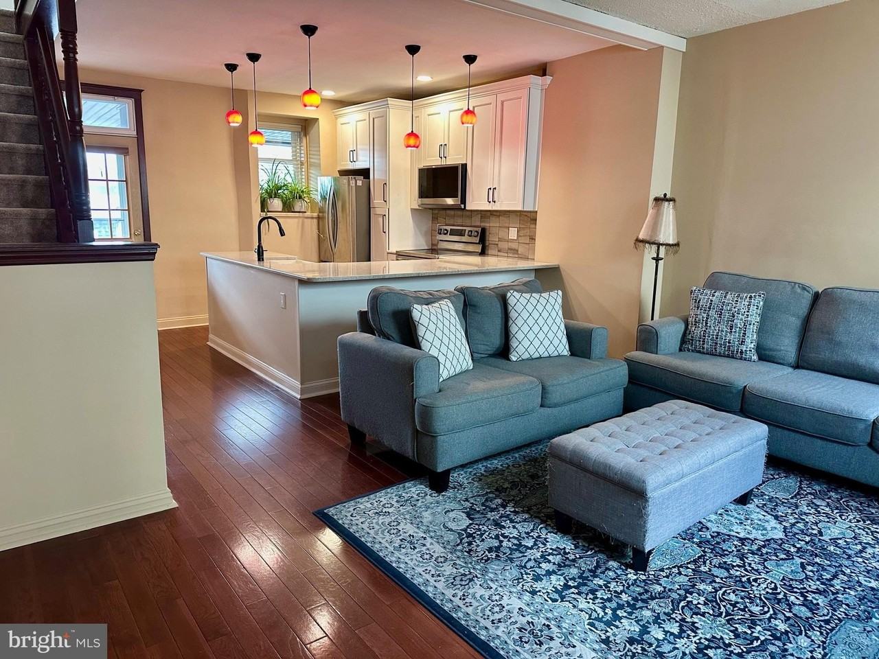 3922 Manor St - Photo 3 of 30