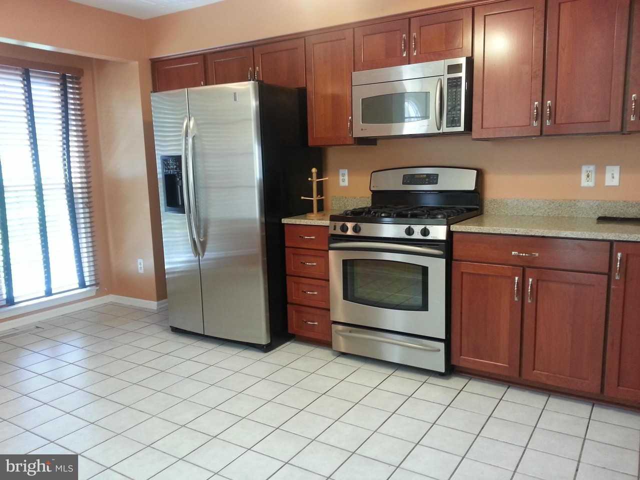 12002 Lisa Marie Ct - Photo 2 of 21