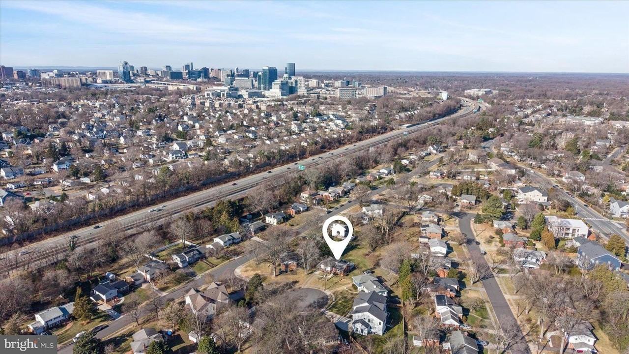 7114 Xavier Ct - Photo 2 of 50