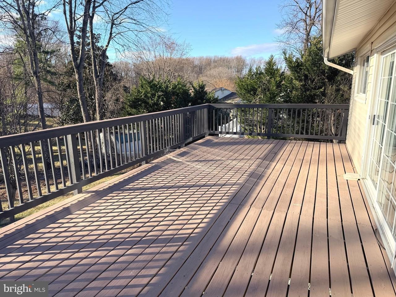 7815 Bristow Dr - Photo 3 of 31