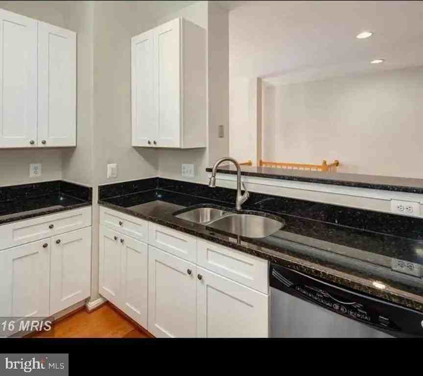 20871 Grisdale Ter - Photo 7 of 11