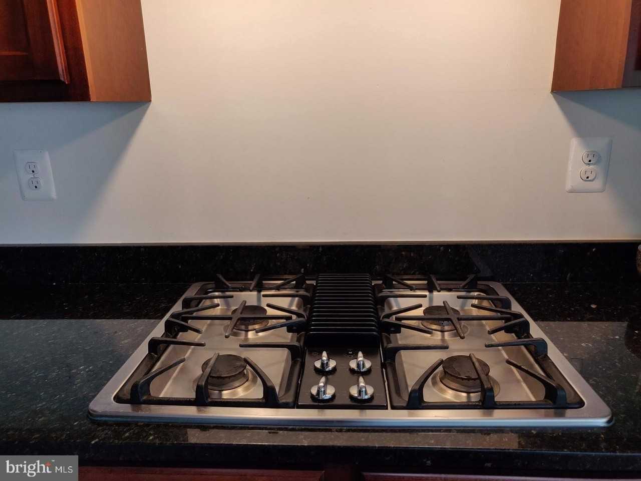 42891 Edgegrove Heights Ter - Photo 7 of 27