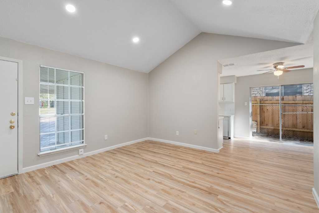 10503 Little Pebble Dr #10503B - Photo 7 of 18