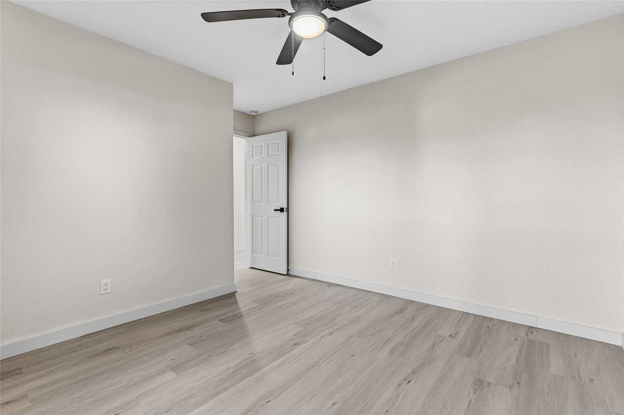 13414 Ravensway Dr #13414 - Photo 2 of 26