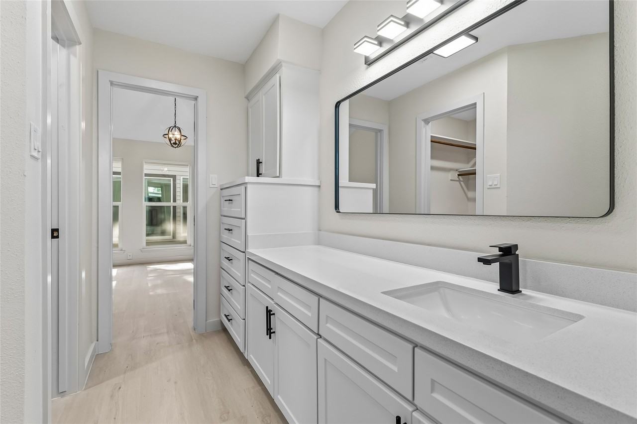 13414 Ravensway Dr #13414 - Photo 3 of 26