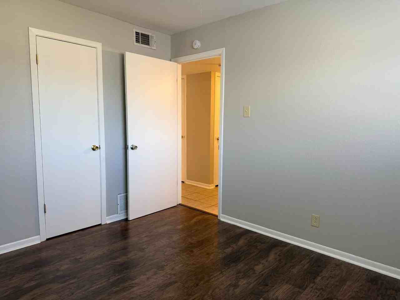 2102 5th Ave N #2102-12 - Photo 3 of 14