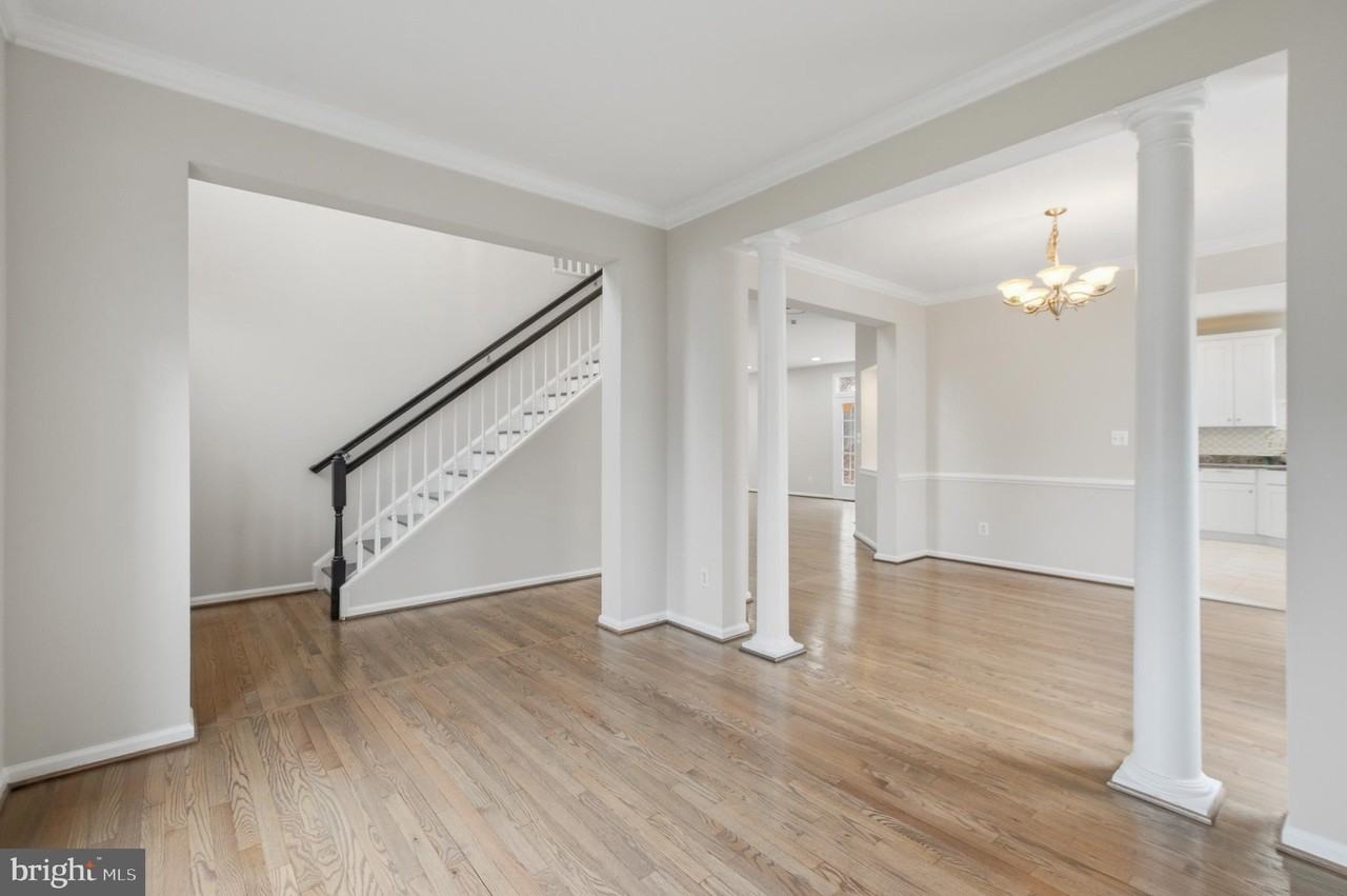 13217 Kinnicutt Dr - Photo 6 of 50