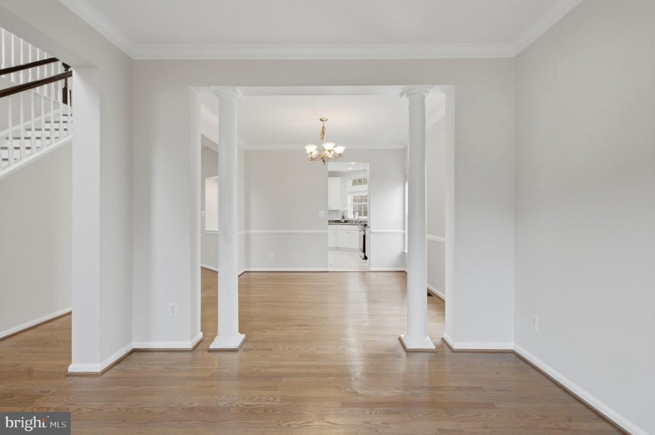 13217 Kinnicutt Dr - Photo 7 of 50