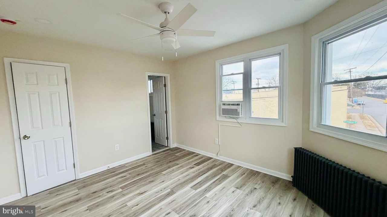 515 Broadway St - Photo 4 of 12