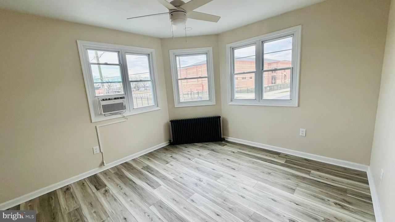 515 Broadway St - Photo 6 of 12