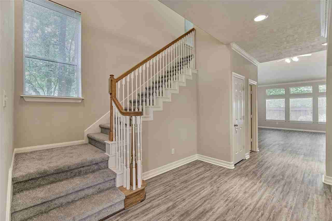 7 Raindance Ct #7 - Photo 2 of 47