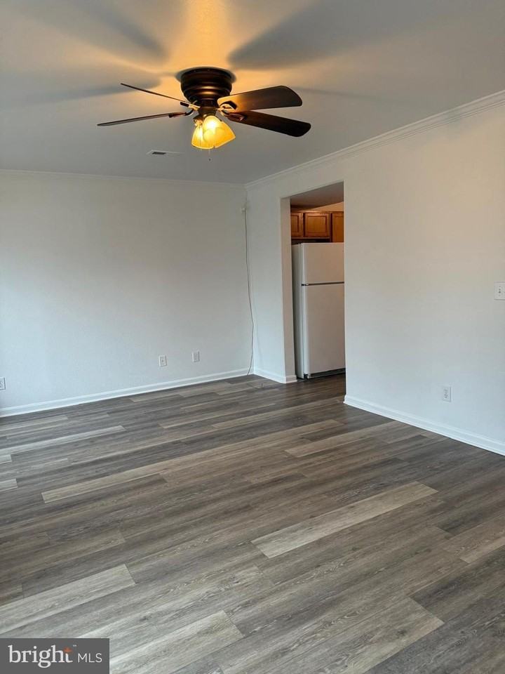 9905 Matti Hill Ct - Photo 4 of 16